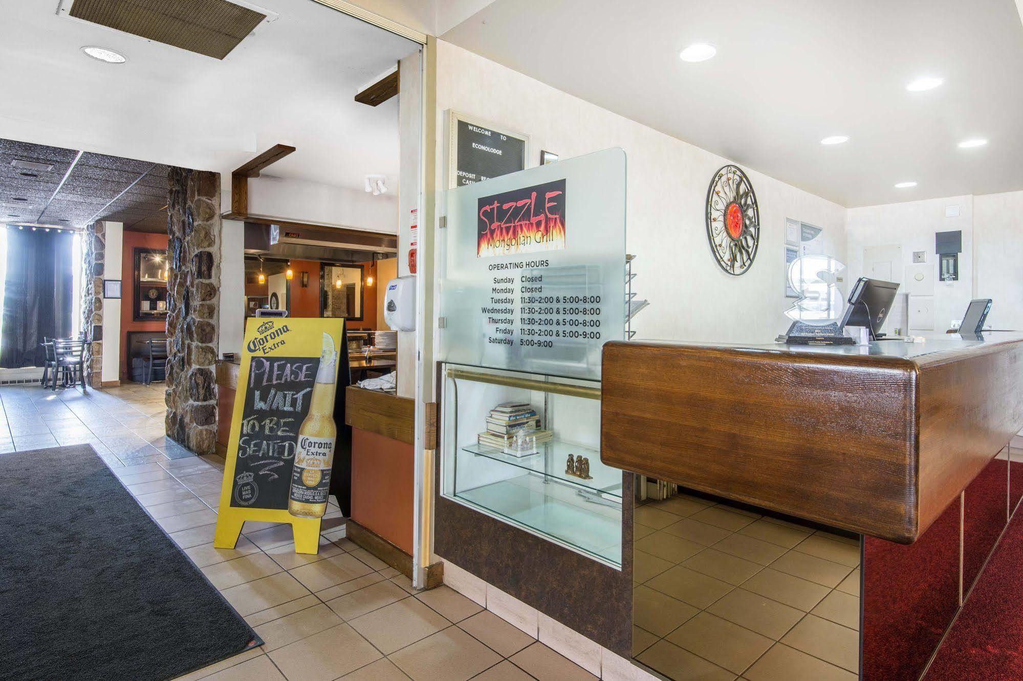 Econo Lodge Σάντμπερι Εξωτερικό φωτογραφία